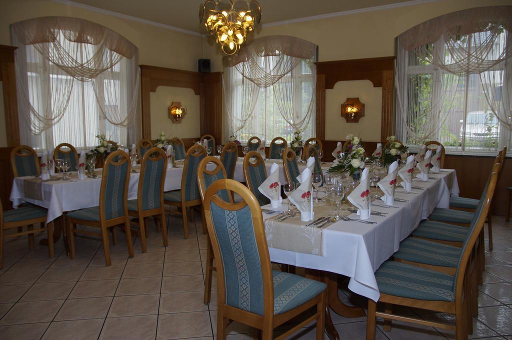Ratskeller Thum Hotel Luaran gambar