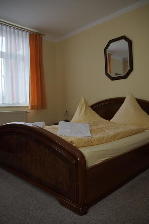 Ratskeller Thum Hotel Luaran gambar